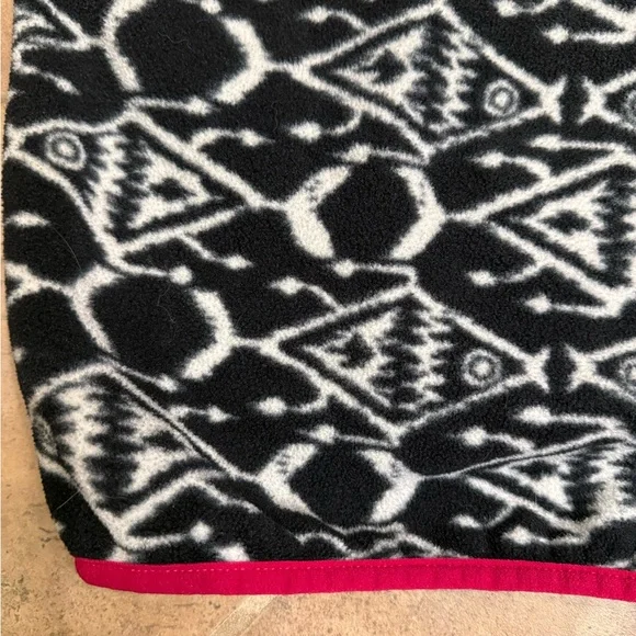 💫Patagonia Women’s Lightweight Synchilla™️ Snap-T™️ Pullover, XS, Ikat Fish, EUC - Picture 10 of 10